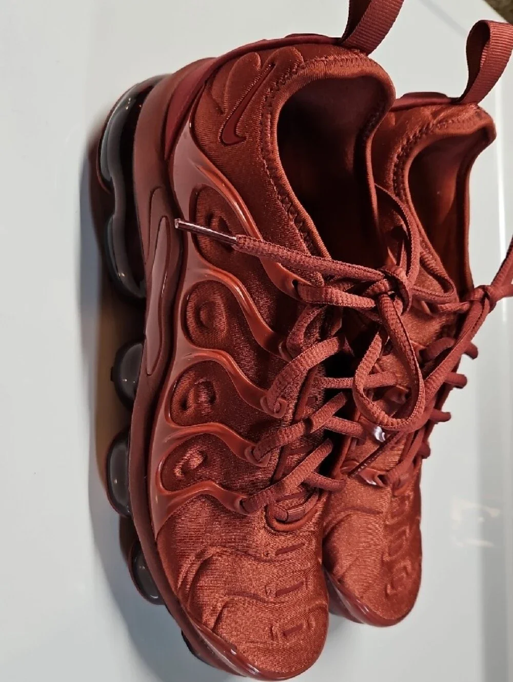 NIKE AIR VAPOR MAX PLUSE BURGUNDY  US 8.5 FQ8878-661